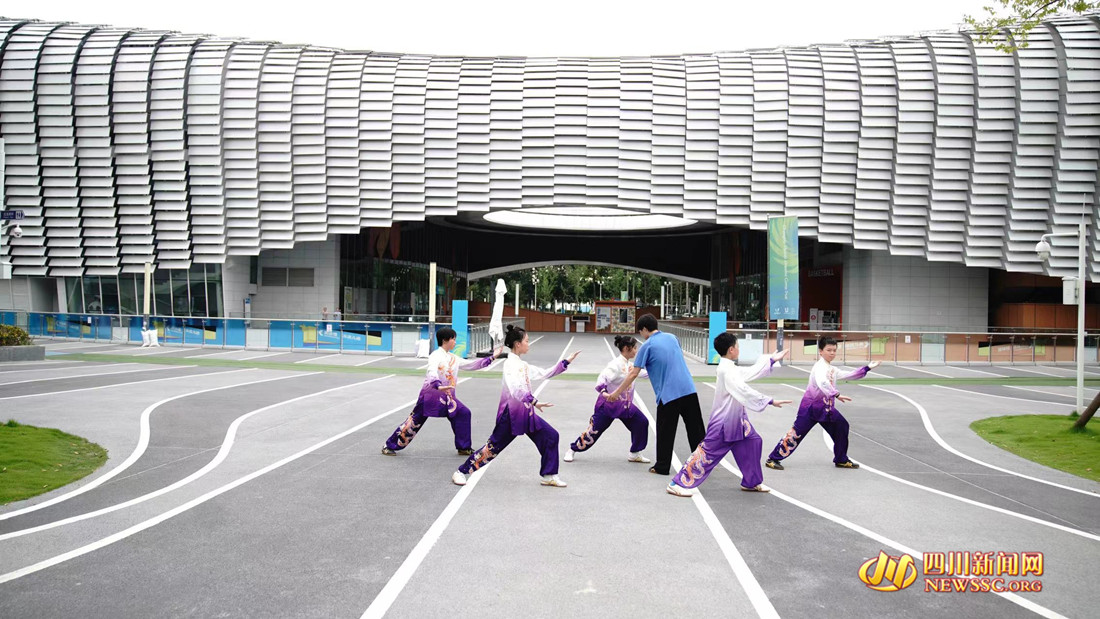 大運(yùn)場館精彩“再就業(yè)”4_副本.jpg